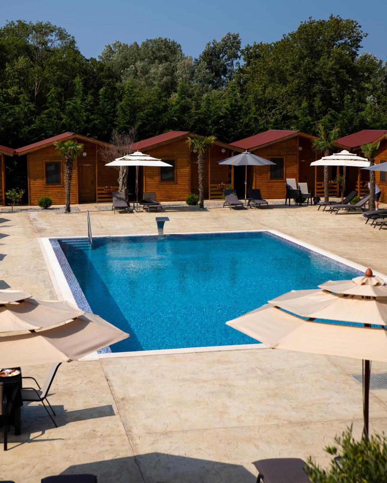 Hotel Sunny Garden Ulcinj Esterno foto